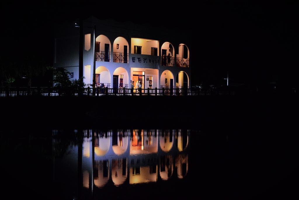 Blue And White Style Holiday B&B Guanshan Exterior foto